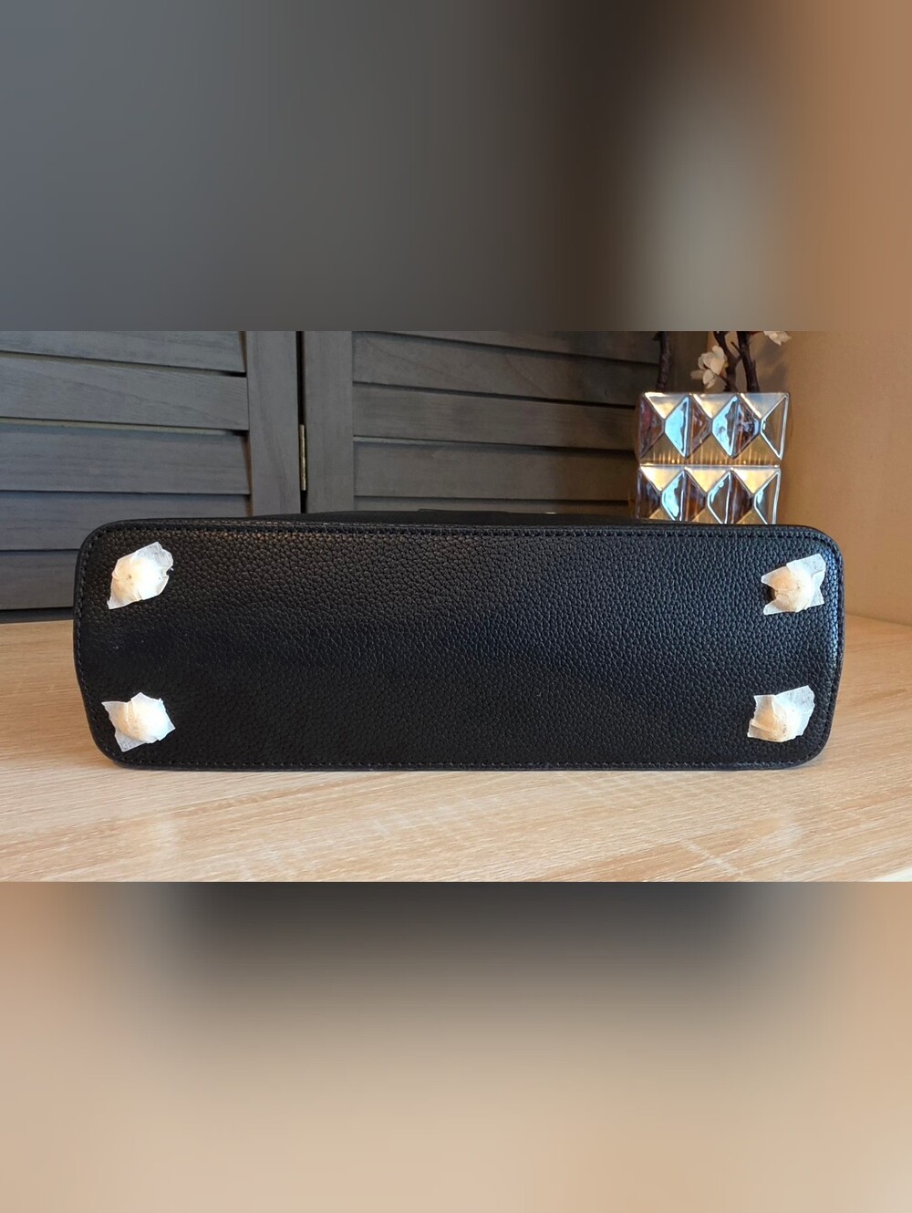 Capucines BB Crossbody Bag Black With Gold Flowers - Picture 5 of 10